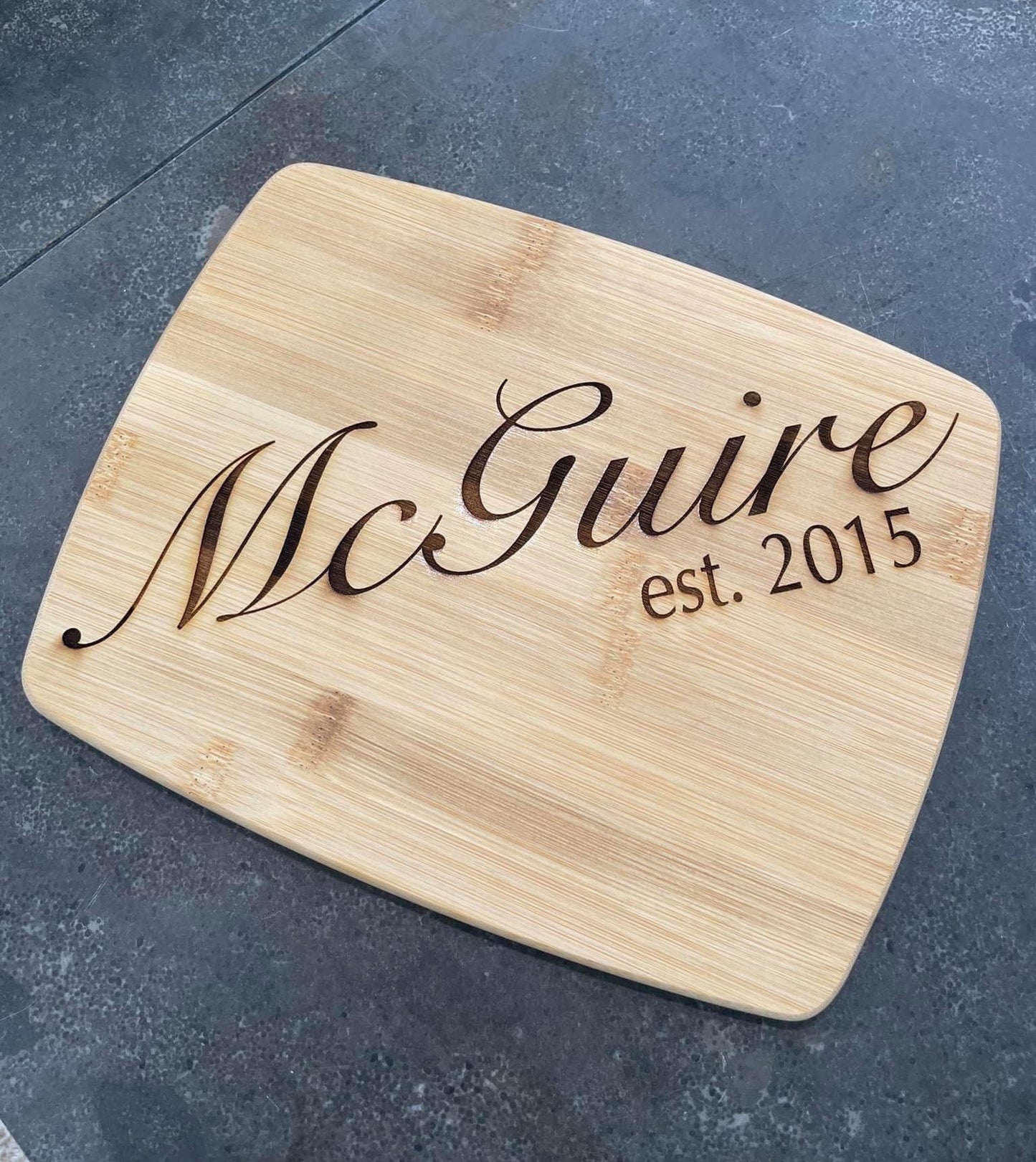 Personalized cutting board| Bridesmaid Gift| Housewarming Gift| Couples Gift| Christmas Gift| Wedding Gift| Wedding Gifts| Anniversary Gift